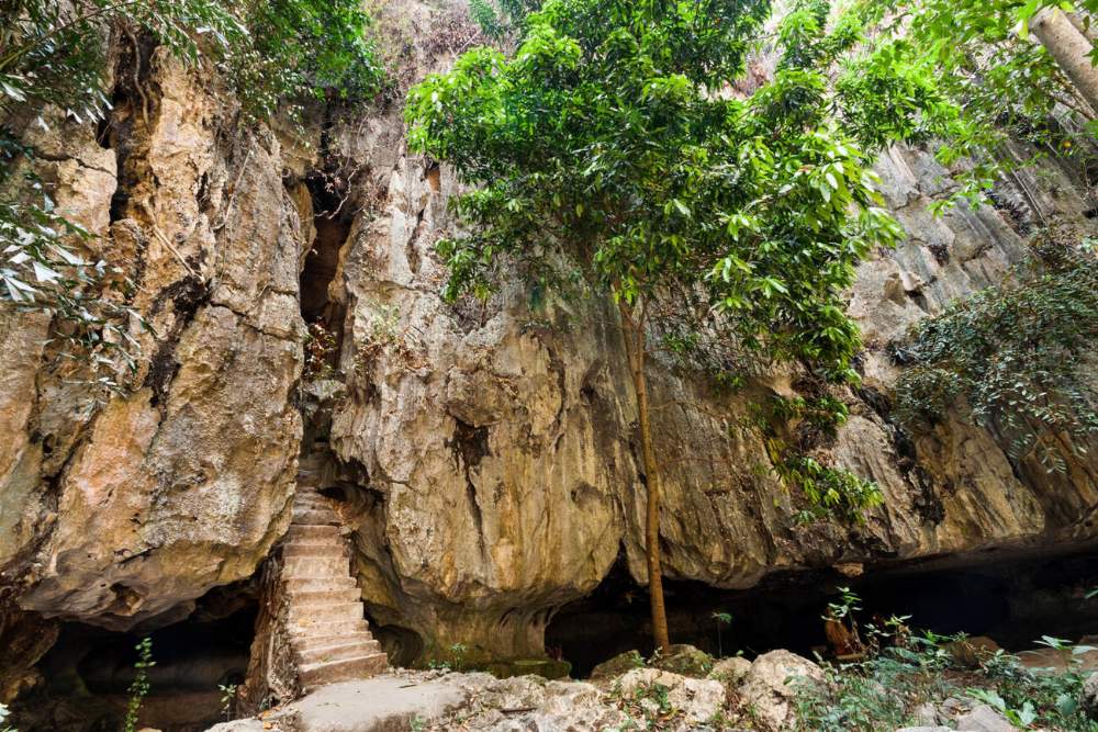 מערות קמפונג טראץ' (Kampong Trach Caves)